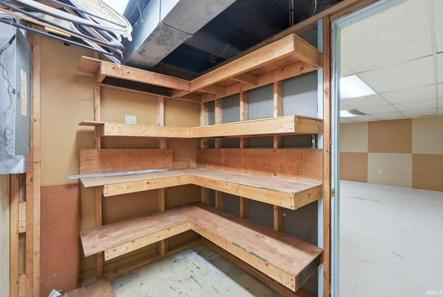 6033 Aragon Drive, Fort Wayne, IN 46818