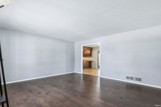 6033 Aragon Drive, Fort Wayne, IN 46818