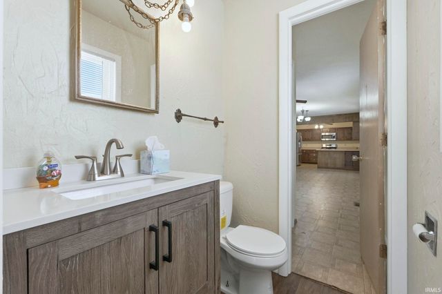 6033 Aragon Drive, Fort Wayne, IN 46818