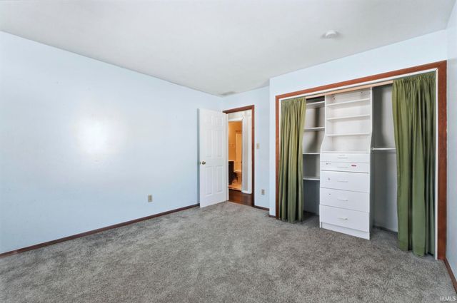 6033 Aragon Drive, Fort Wayne, IN 46818