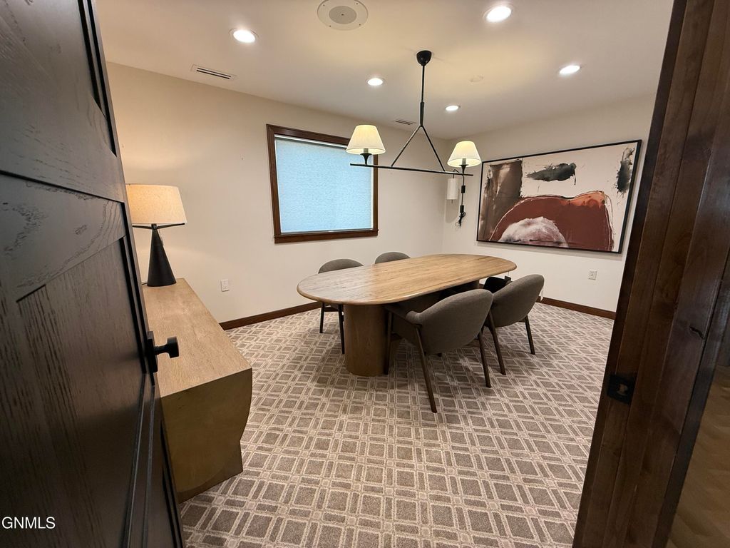 3250 Rock Island Place, Bismarck, ND 58504 photo 7