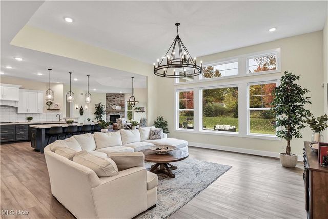 3695 Braemar Drive, Broadview Heights, OH 44147