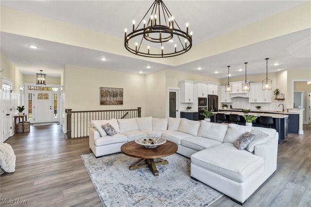 3695 Braemar Drive, Broadview Heights, OH 44147