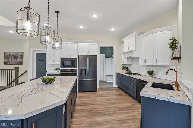 3695 Braemar Drive, Broadview Heights, OH 44147