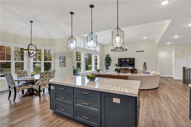 3695 Braemar Drive, Broadview Heights, OH 44147