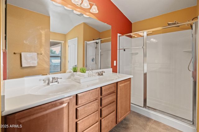 2911 E Quiet Hollow Lane, Phoenix, AZ 85024