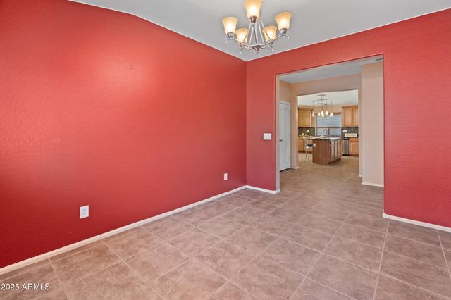 2911 E Quiet Hollow Lane, Phoenix, AZ 85024