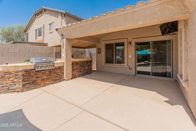 2911 E Quiet Hollow Lane, Phoenix, AZ 85024