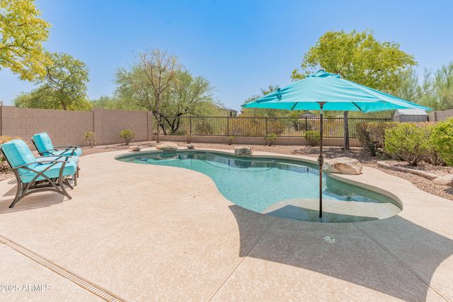 2911 E Quiet Hollow Lane, Phoenix, AZ 85024