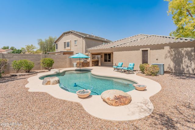 2911 E Quiet Hollow Lane, Phoenix, AZ 85024