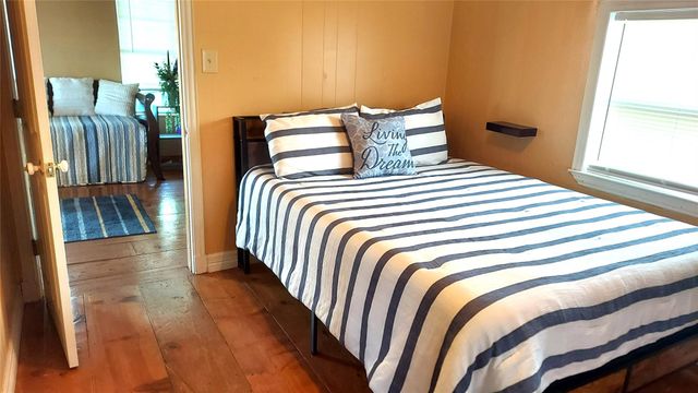 123 Sandpiper Avenue, Surfside Beach, TX 77541