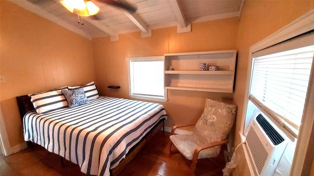 123 Sandpiper Avenue, Surfside Beach, TX 77541