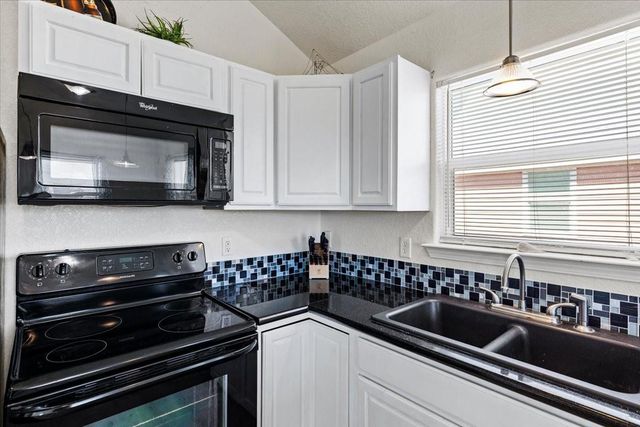 2811 Blue Water Highway, Surfside Beach, TX 77541