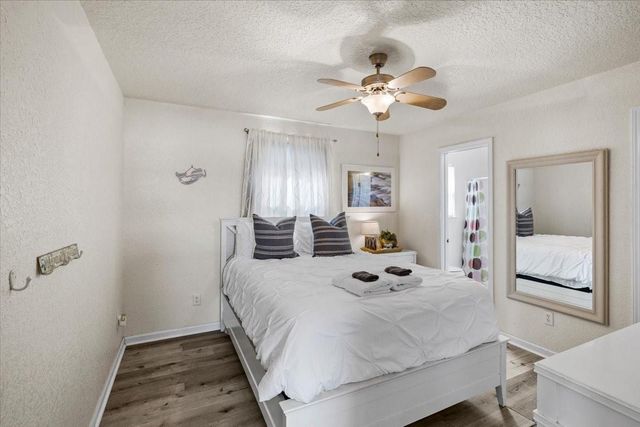 2811 Blue Water Highway, Surfside Beach, TX 77541