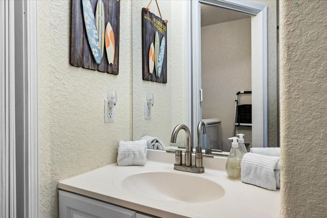 2811 Blue Water Highway, Surfside Beach, TX 77541