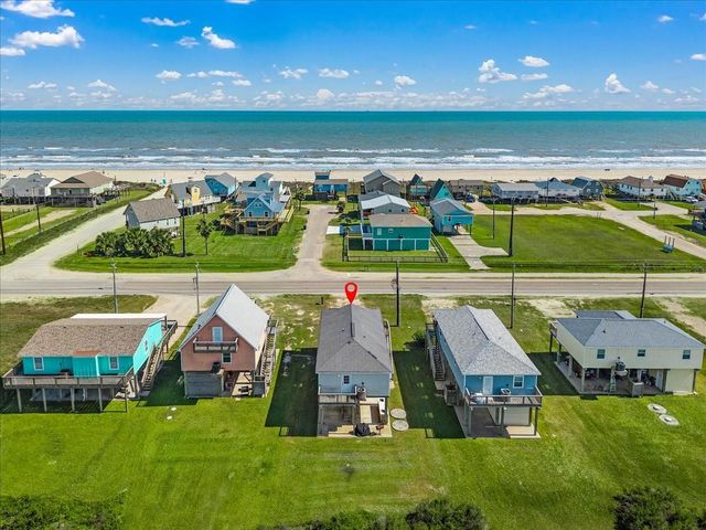 2811 Blue Water Highway, Surfside Beach, TX 77541