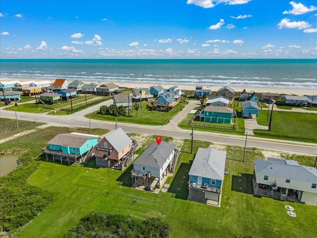 2811 Blue Water Highway, Surfside Beach, TX 77541