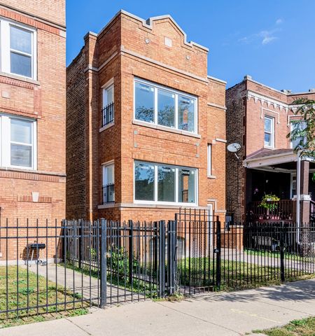 4044 W Kamerling Avenue, Chicago, IL 60651