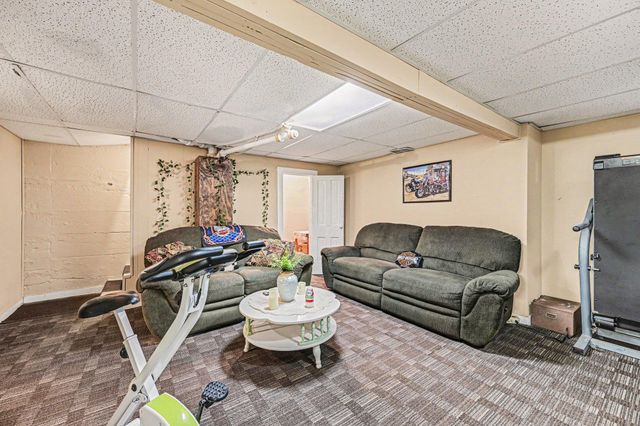 2678 8th Avenue E, North Saint Paul, MN 55109