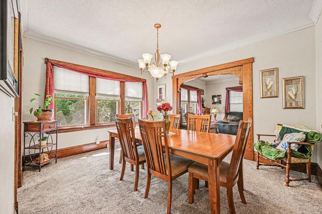 2678 8th Avenue E, North Saint Paul, MN 55109