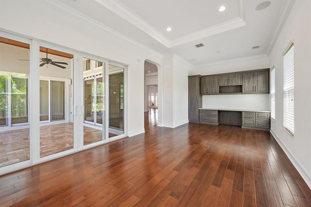 8176 SE Red Root Way, Jupiter, FL 33458