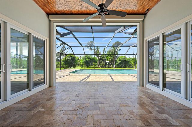 8176 SE Red Root Way, Jupiter, FL 33458