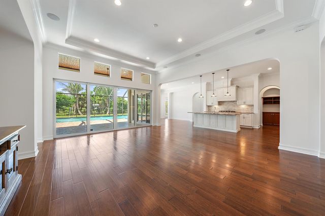 8176 SE Red Root Way, Jupiter, FL 33458