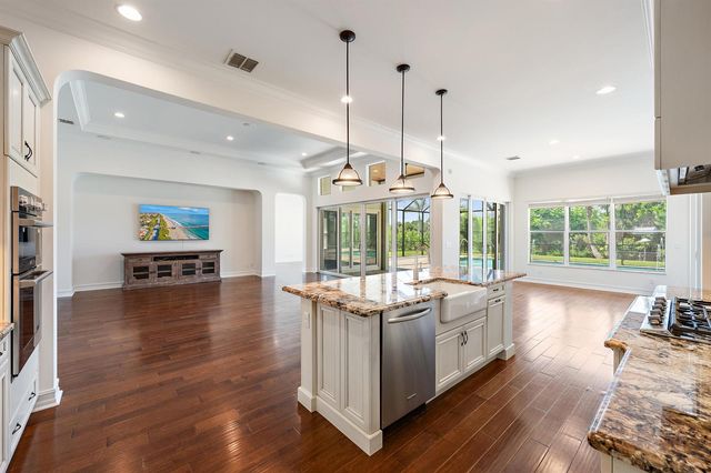 8176 SE Red Root Way, Jupiter, FL 33458