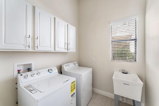 241 SE Fascino Circle, Port St. Lucie, Port St Lucie, FL 34984