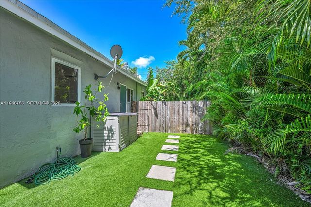 21 NE 48th St 21, Miami, FL 33137