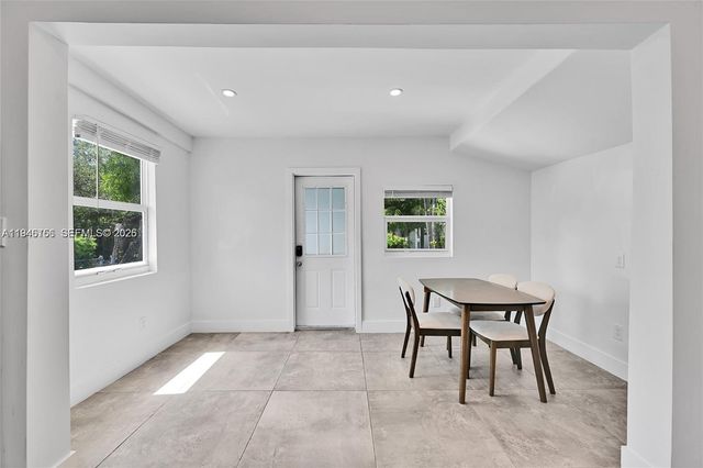 21 NE 48th St 21, Miami, FL 33137