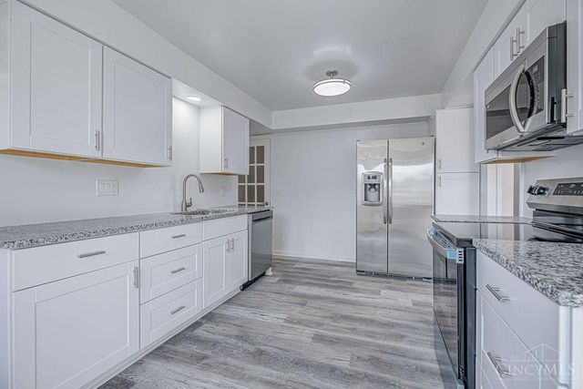 3553 Edgeview Drive, Cincinnati, OH 45213