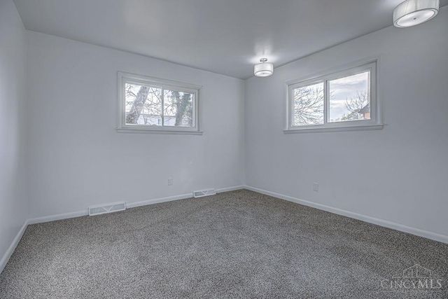 3553 Edgeview Drive, Cincinnati, OH 45213