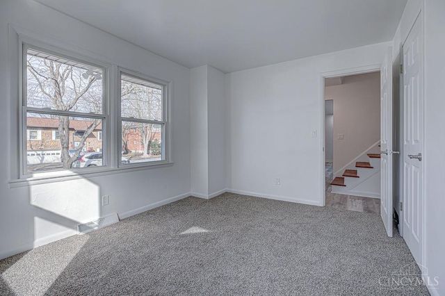 3553 Edgeview Drive, Cincinnati, OH 45213