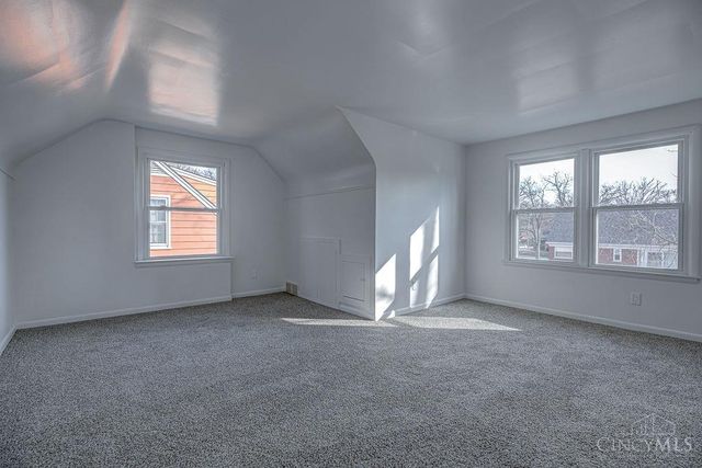 3553 Edgeview Drive, Cincinnati, OH 45213