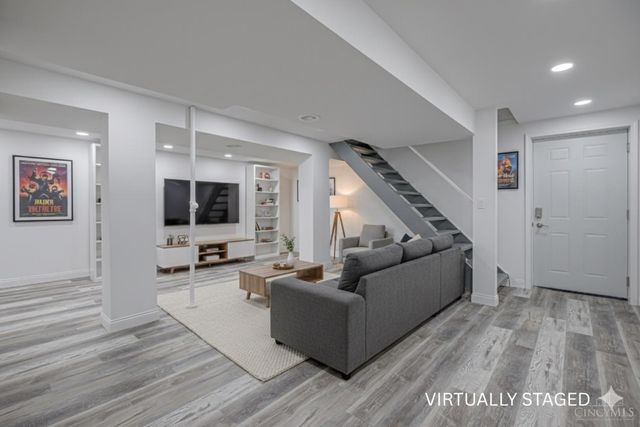 3553 Edgeview Drive, Cincinnati, OH 45213