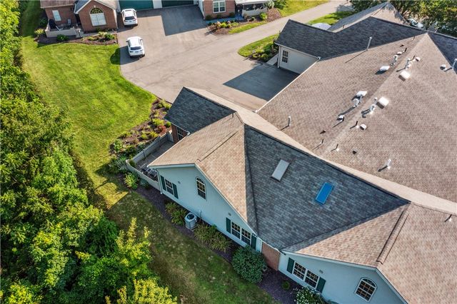 5136 Polo Fields Dr, Hampton, PA 15044