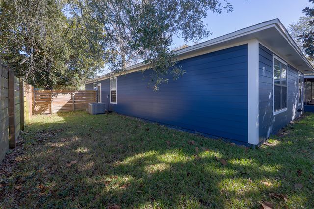301 Primrose Circle, Destin, FL 32541