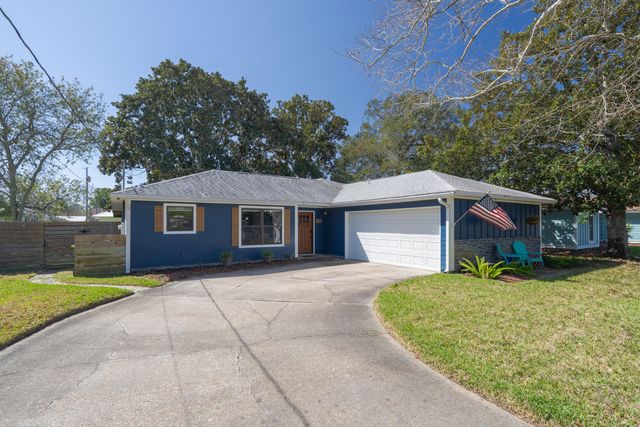301 Primrose Circle, Destin, FL 32541
