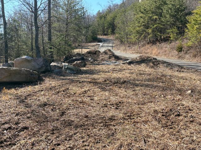 935 Bluff Ledge Trail, Hixson, TN 37343