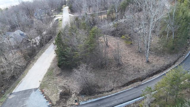 935 Bluff Ledge Trail, Hixson, TN 37343