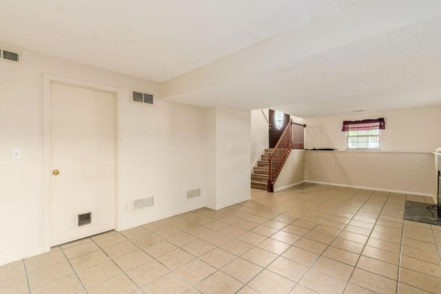 3347 Whitfield Drive, Reynoldsburg, OH 43068