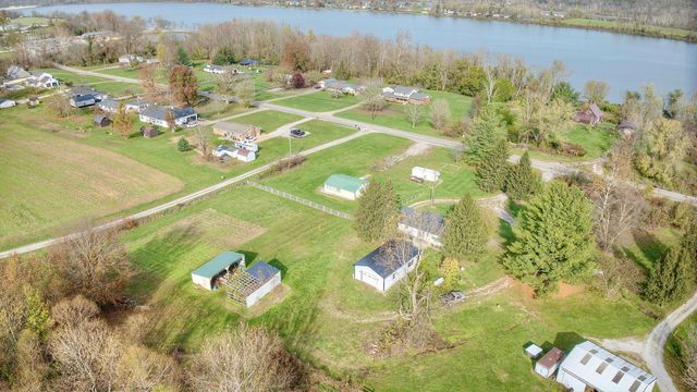 986 42E HWY, Warsaw, KY 41095