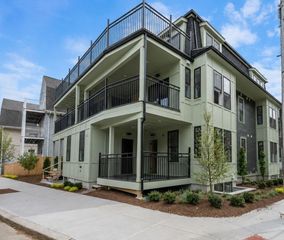 12-2 Corinthian Rd 2, Somerville, MA 02144