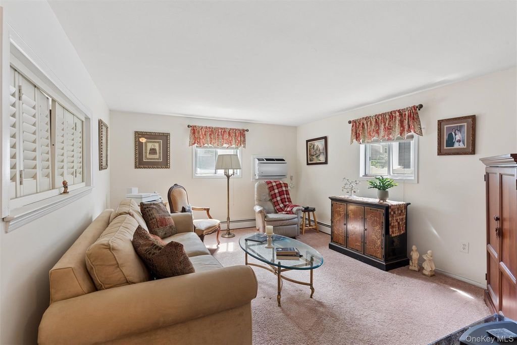 1928 Gormley Avenue, Merrick, NY 11566 — photo 3