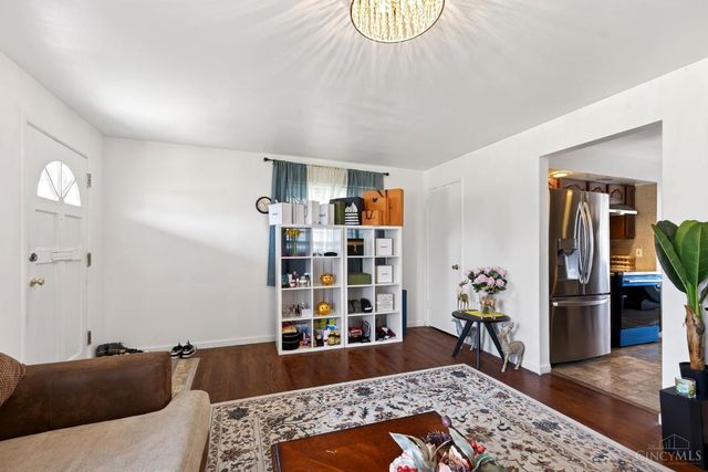 9007 Rolling Lane, Sycamore Twp, OH 45236