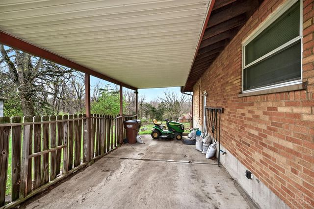 9007 Rolling Lane, Sycamore Twp, OH 45236