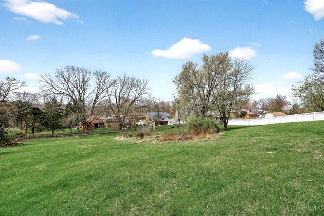 9007 Rolling Lane, Sycamore Twp, OH 45236