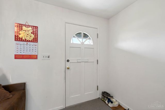 9007 Rolling Lane, Sycamore Twp, OH 45236