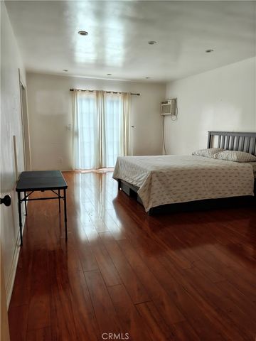 10537 Encino Ave, Granada Hills, CA 91344